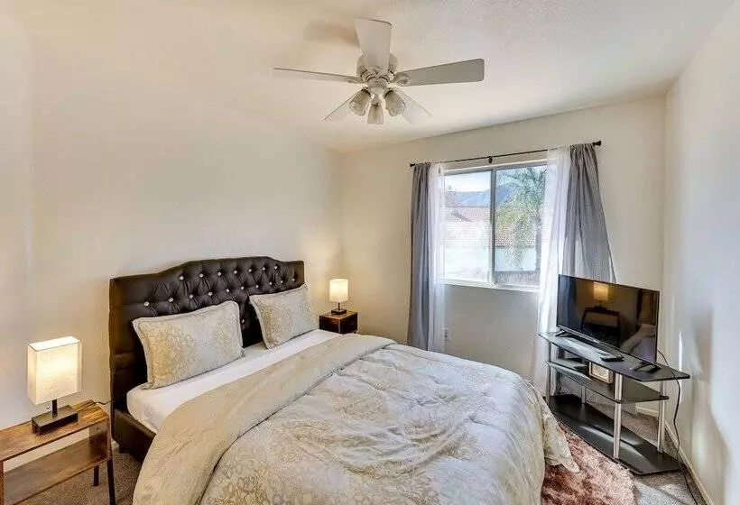 Lake Elsinore Home W/ Pool   44 Mi To Disneyland!