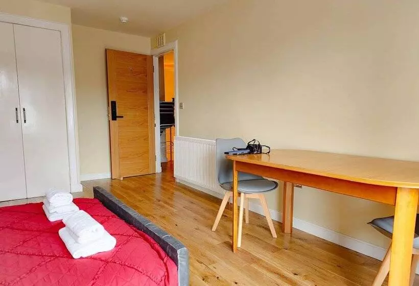 ペンション Bridge Street Guest Rooms