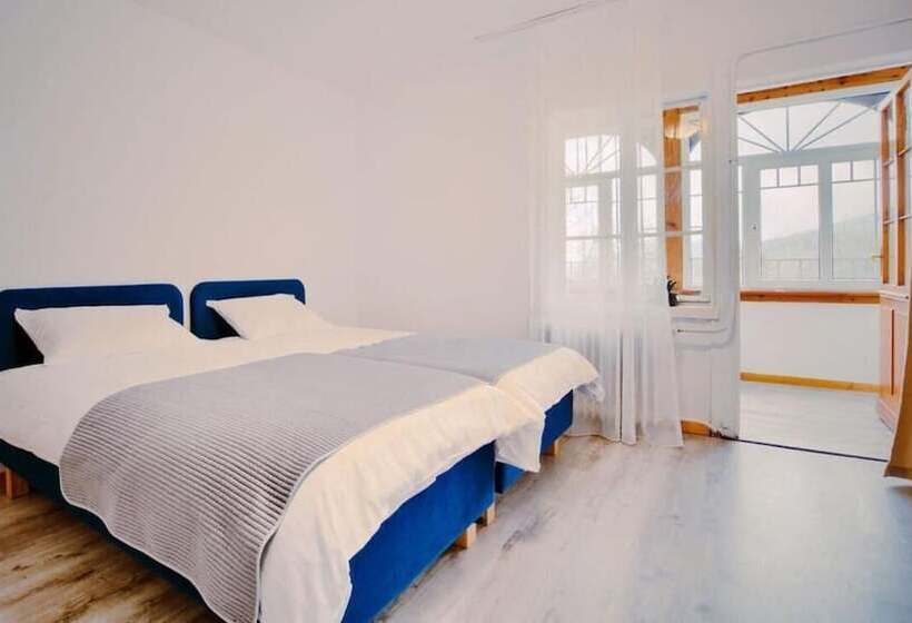 بنسيون Willa Dąbrówka