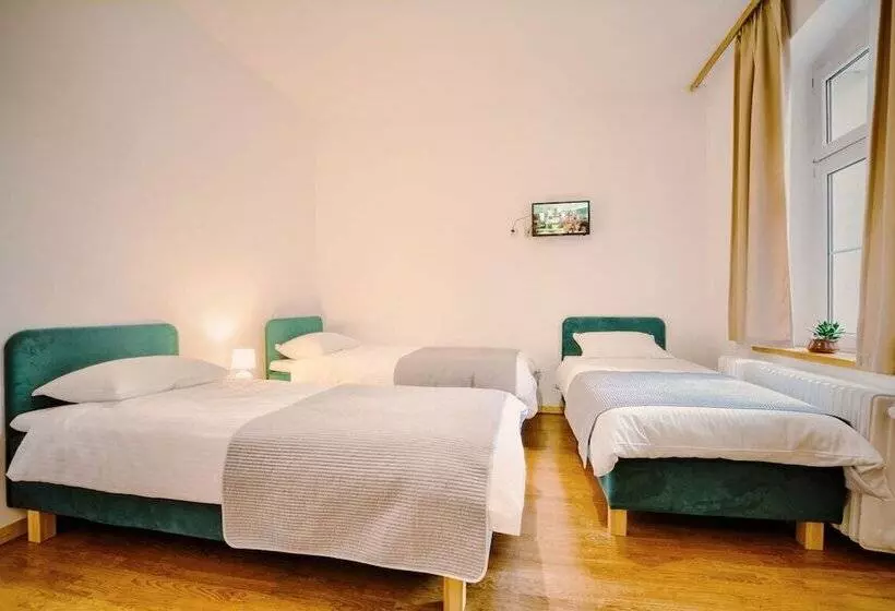 ペンション Willa Dąbrówka