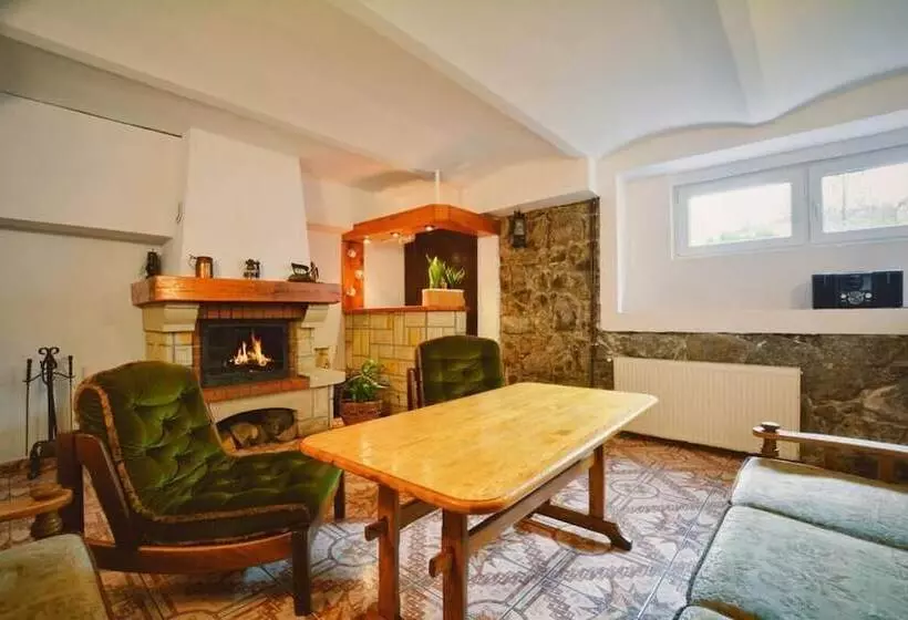 ペンション Willa Dąbrówka