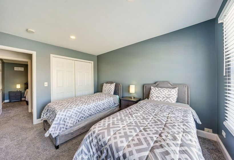 Plainfield Home W/ Game Room Near Harrahs Casino!