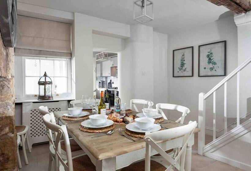 اقامتگاه Beautiful Cotswold Cottage In Rodborough, Stroud