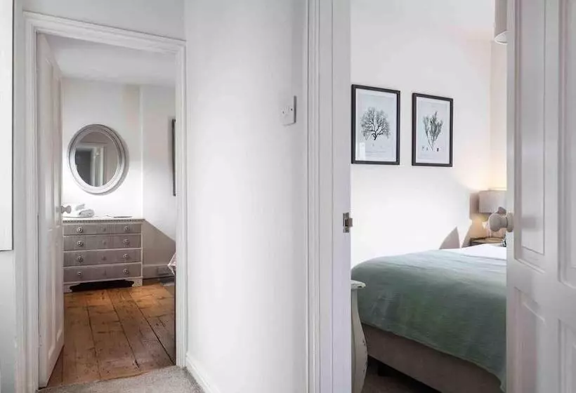 レジデンス Beautiful Cotswold Cottage In Rodborough, Stroud