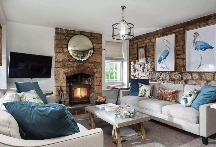 レジデンス Beautiful Cotswold Cottage In Rodborough, Stroud