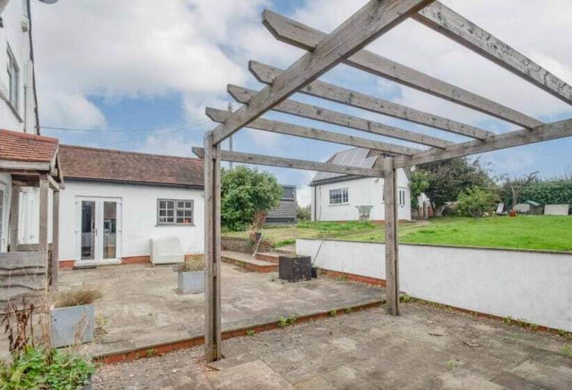 Residência Beautiful 3 Bed House In The Hamlet Of Ham Green