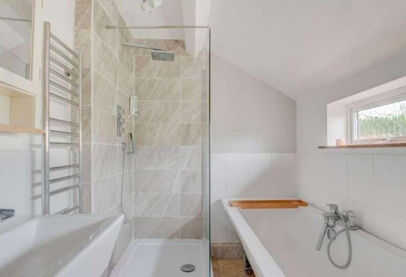 Residência Beautiful 3 Bed House In The Hamlet Of Ham Green