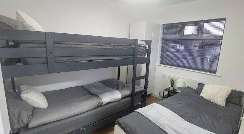 اقامتگاه Hull 3bed House Driveway Garden Familyfriendly