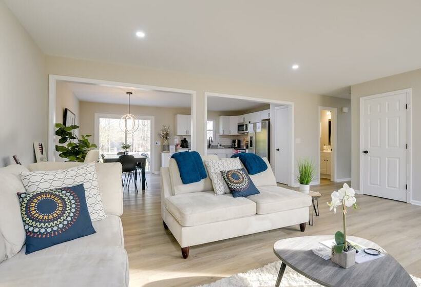 Sanford Family Home W/ Deck ~ 2 Mi To Downtown!