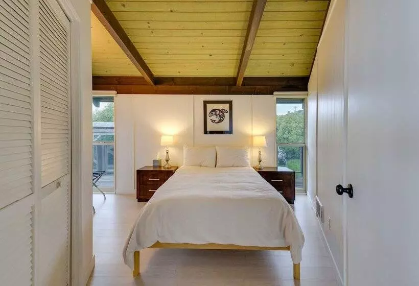 Serene Irish Beach Home W/ Panoramic Ocean Views!