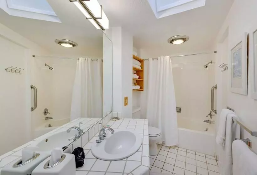 Serene Irish Beach Home W/ Panoramic Ocean Views!