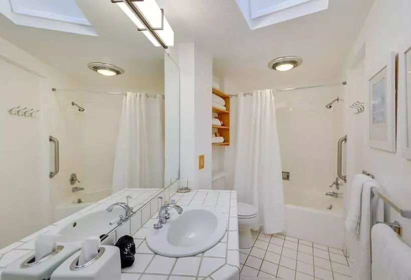 Serene Irish Beach Home W/ Panoramic Ocean Views!