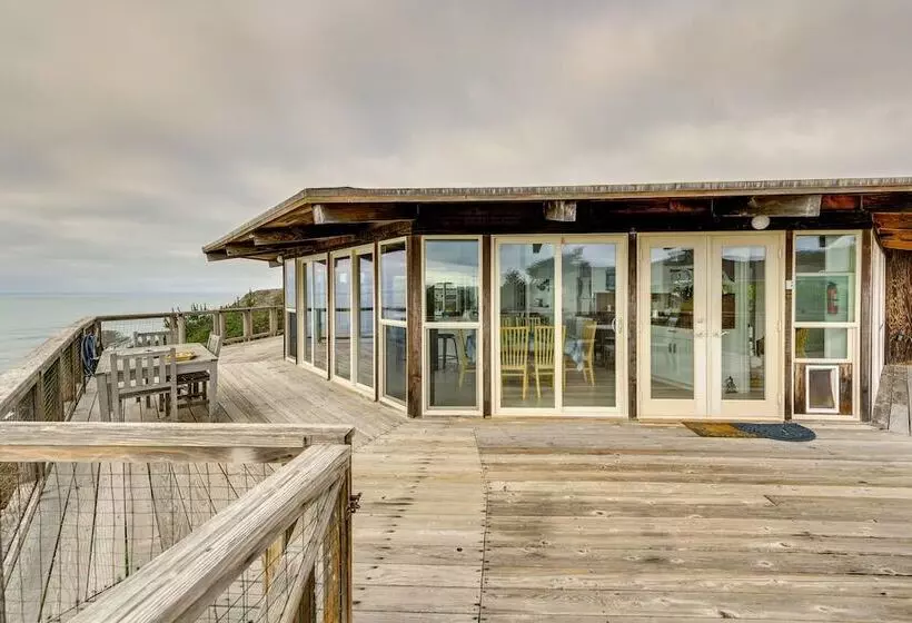 Serene Irish Beach Home W/ Panoramic Ocean Views!