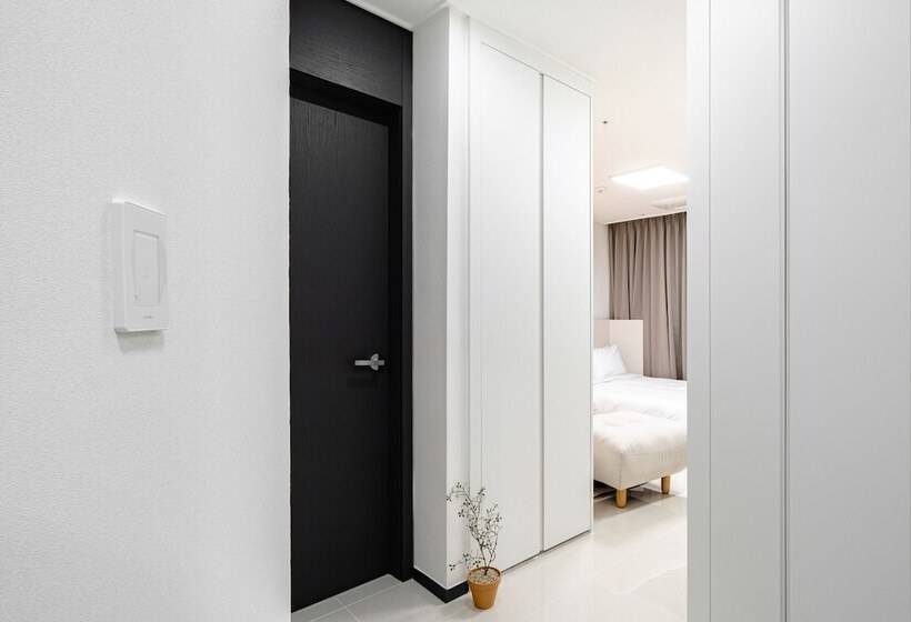 Urban Stay Busan City Hall