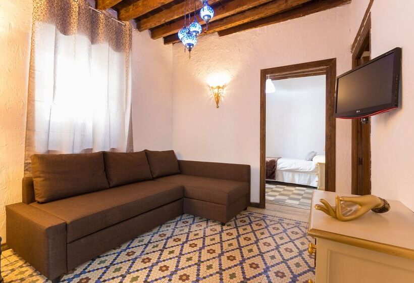 Carmen Vistas De La Alhambra