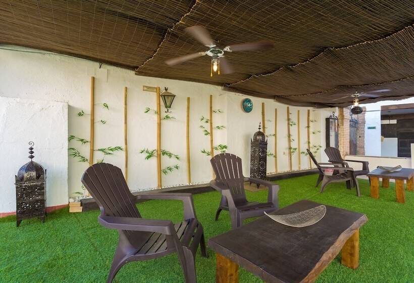 Carmen Vistas De La Alhambra