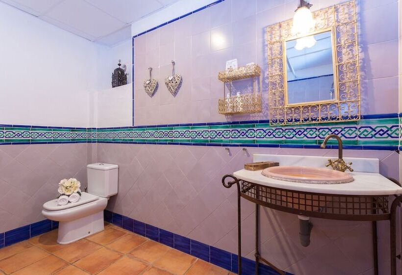 Carmen Vistas De La Alhambra