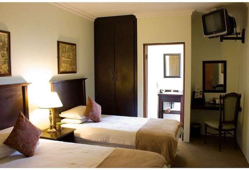 בית מלון כפרי Alveston Manor