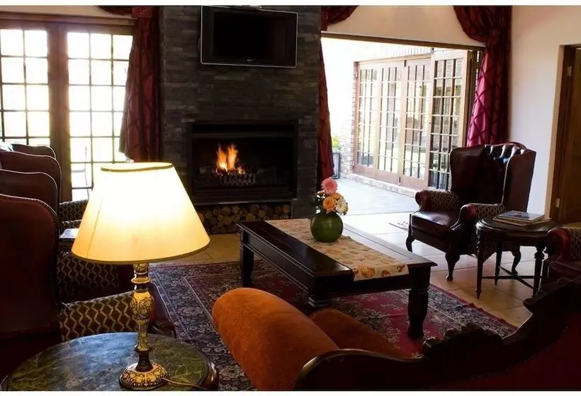 ホテル Alveston Manor