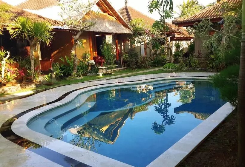 Hotelli Bungalow Geringsing