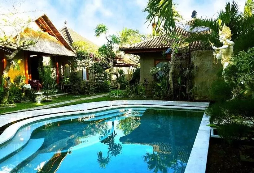 Hotelli Bungalow Geringsing