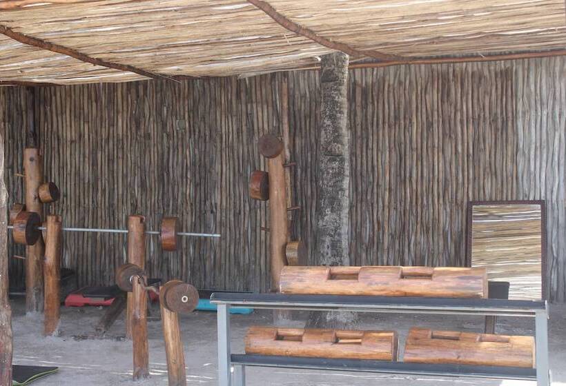 هتل Lily Palm Resort