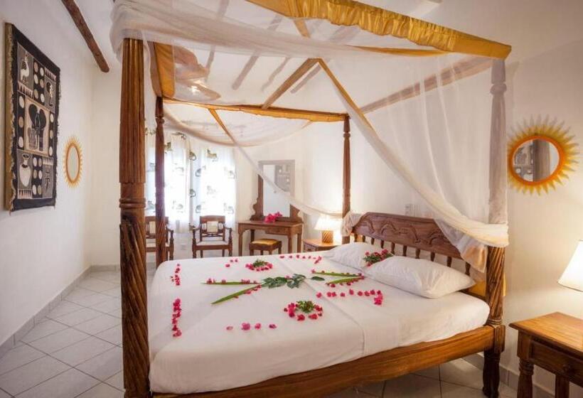 هتل Lily Palm Resort