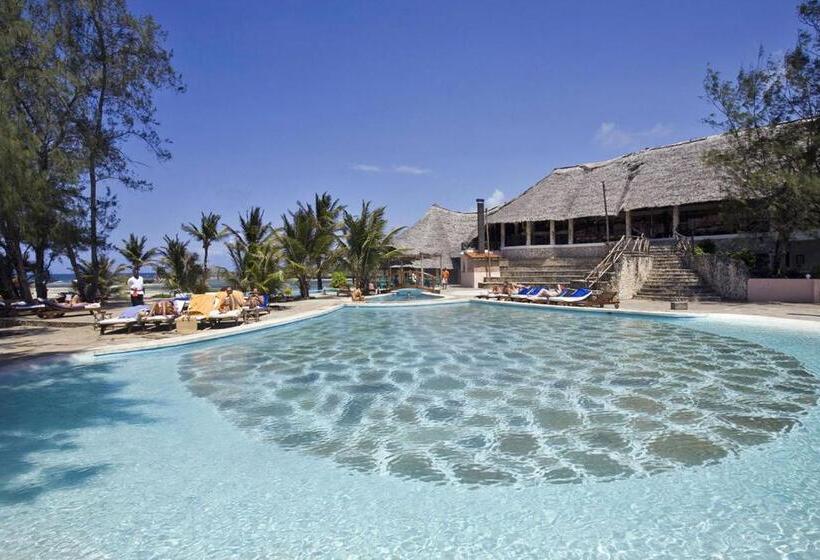 هتل Lily Palm Resort