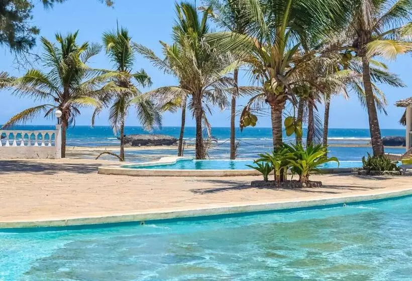 هتل Lily Palm Resort