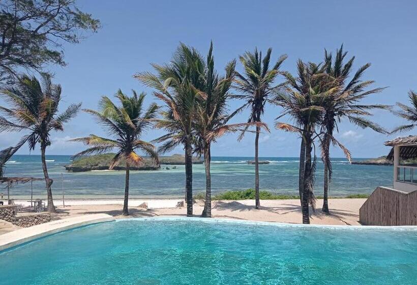 هتل Lily Palm Resort