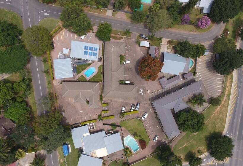 בית מלון כפרי Nelspruit Lodge