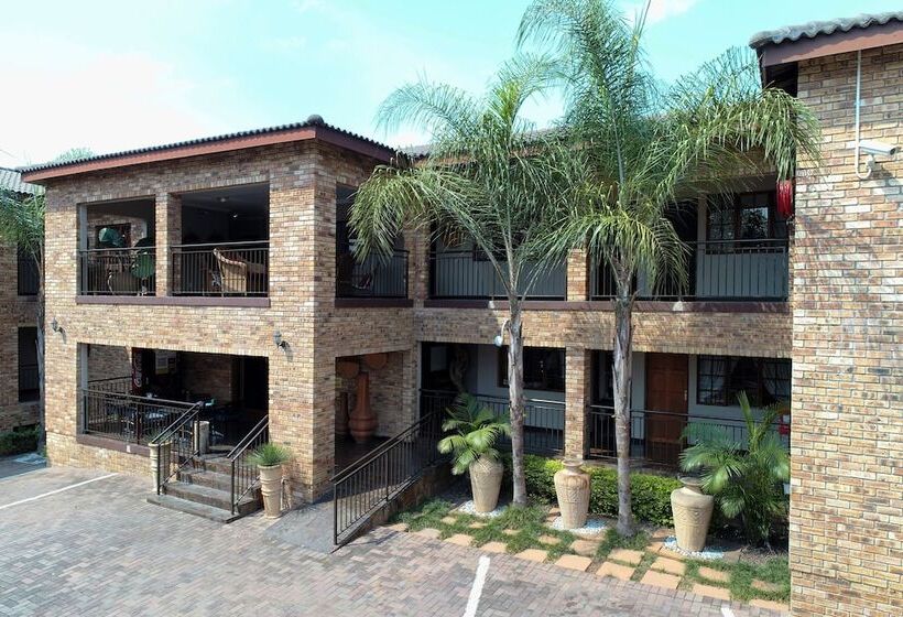 בית מלון כפרי Nelspruit Lodge