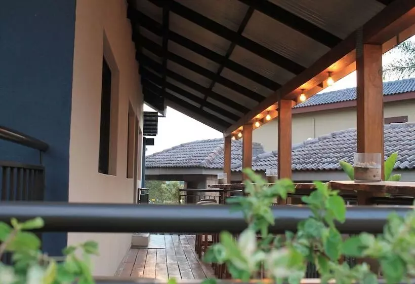 ホテル Nelspruit Lodge