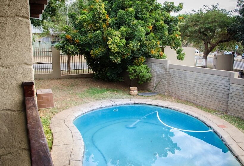 בית מלון כפרי Nelspruit Lodge