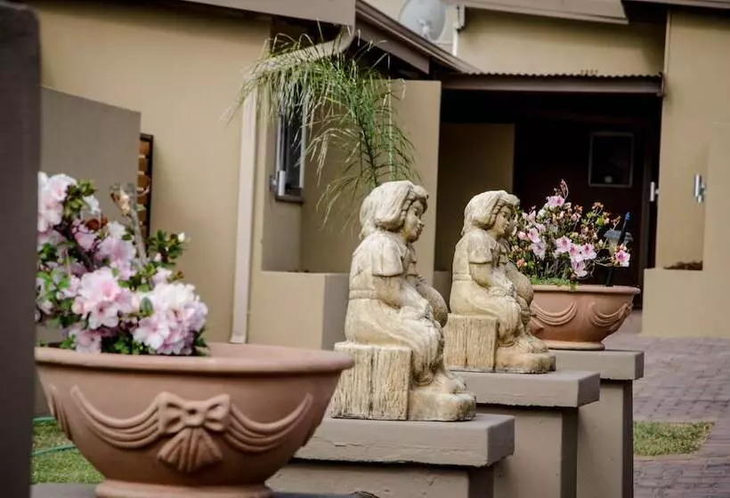 ホテル Nelspruit Lodge