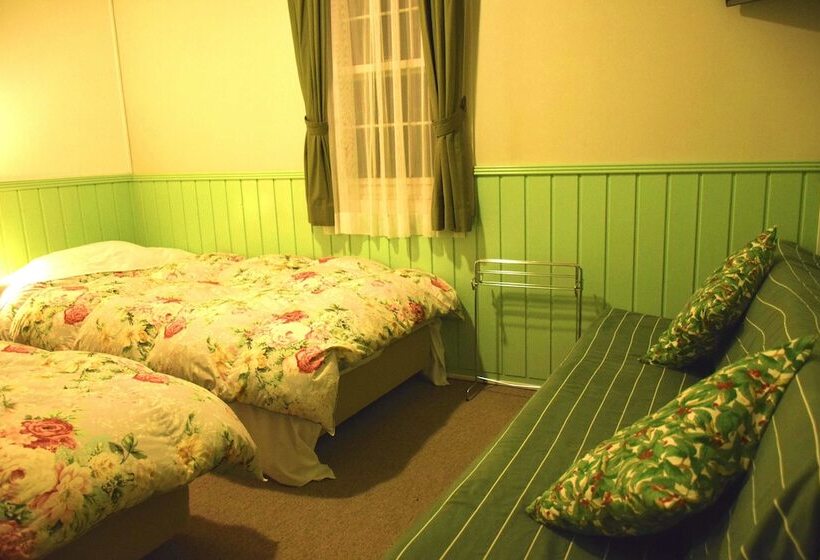 Hotelli Pension Human