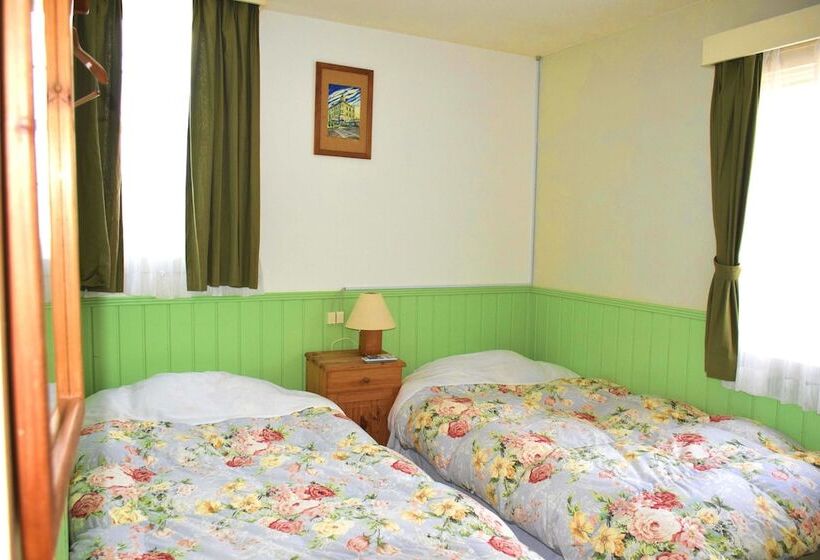 Hotelli Pension Human