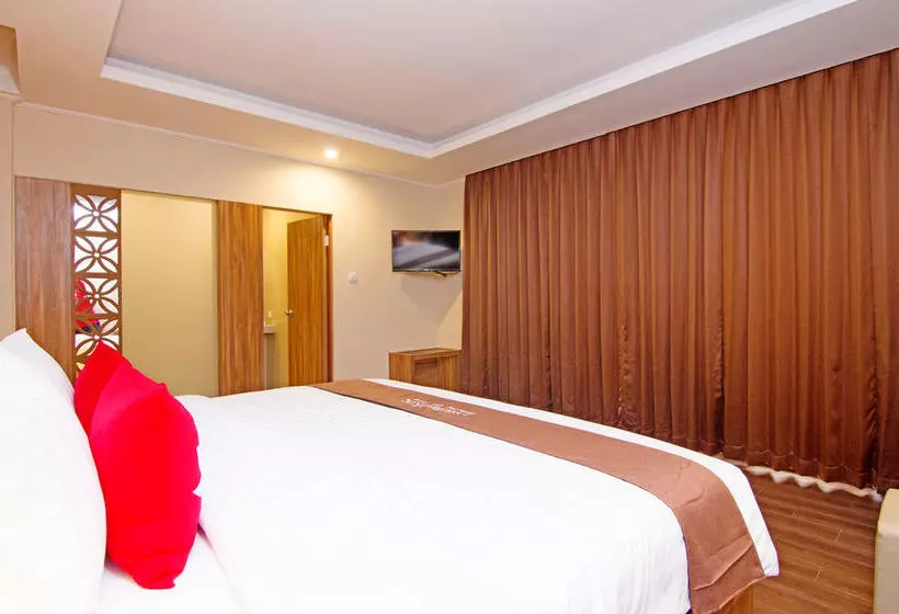 هتل Zen Premium Kunti Seminyak