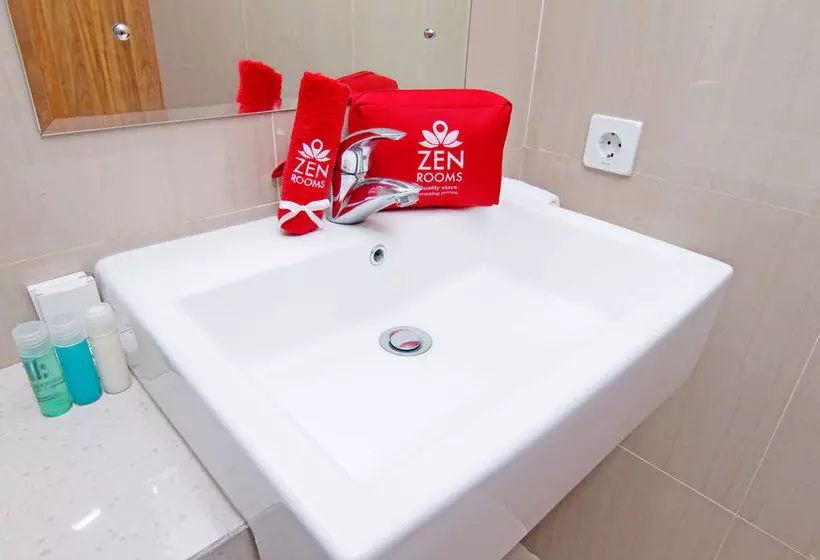 هتل Zen Premium Kunti Seminyak