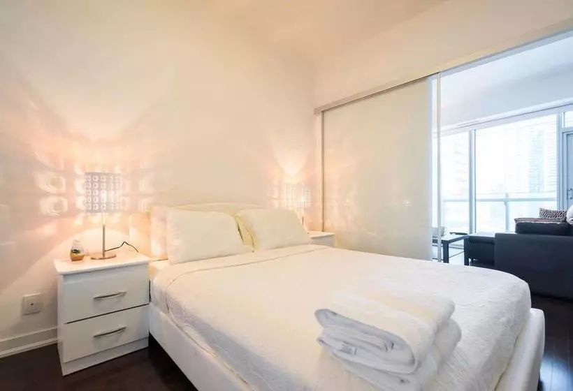 New One Bedroom Condo Downtowncn Tower