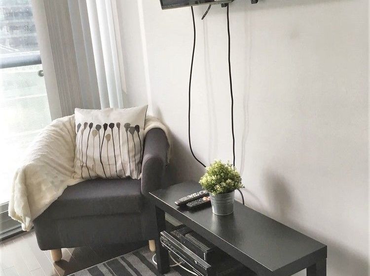 New One Bedroom Condo Downtowncn Tower