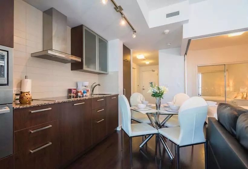 New One Bedroom Condo Downtowncn Tower