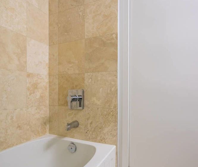 New One Bedroom Condo Downtowncn Tower