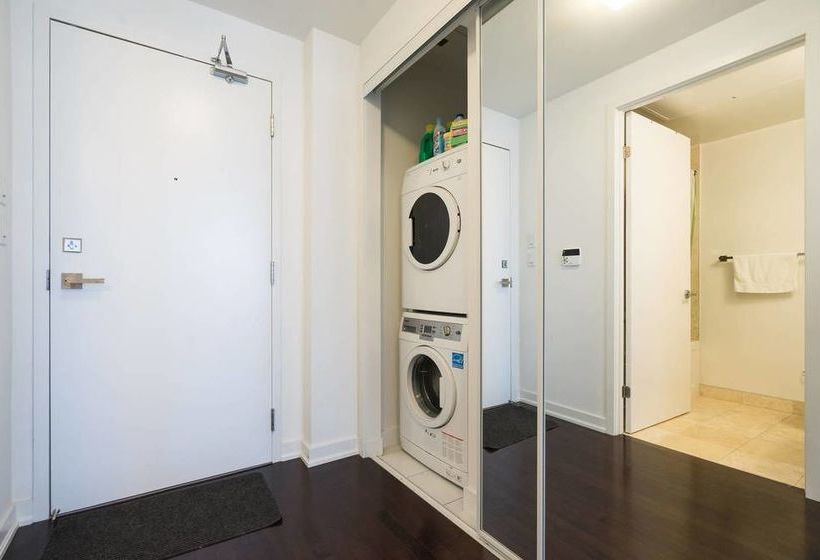 New One Bedroom Condo Downtowncn Tower