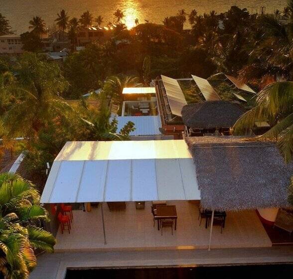 פנסיון Villa Les Orchidees