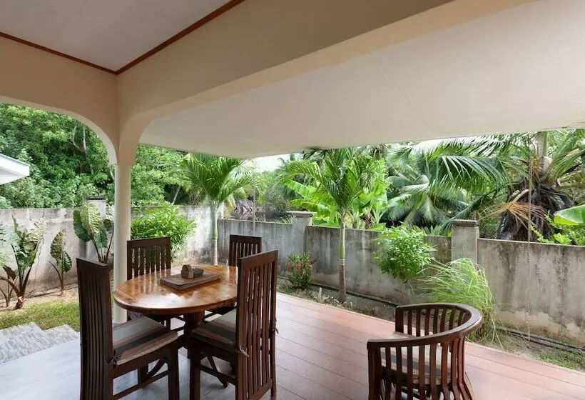 Villa Aya