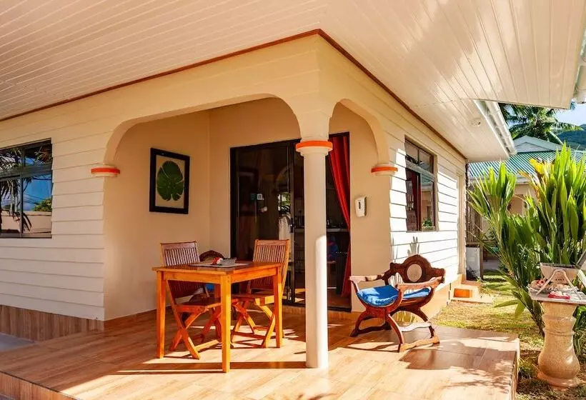 Villa Aya