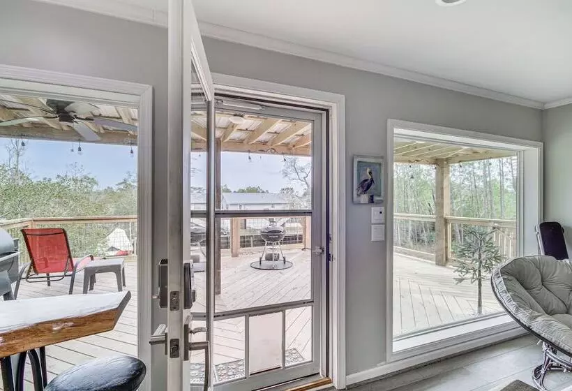 Bay St Louis Home W/ Private Dock + Kayaks!