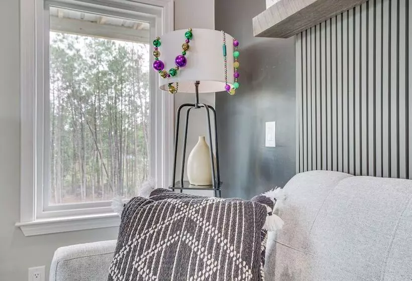 Bay St Louis Home W/ Private Dock + Kayaks!