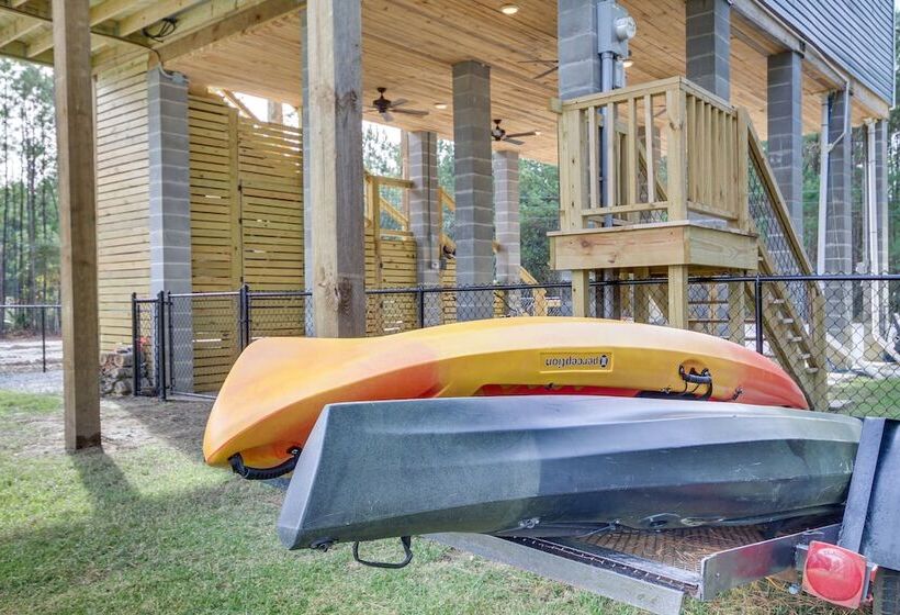 Bay St Louis Home W/ Private Dock + Kayaks!